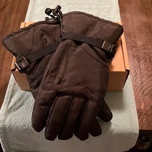 Black Snow Gloves